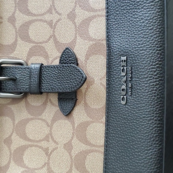 Hudson Messenger In Signature Canvas - Picture 3 of 10